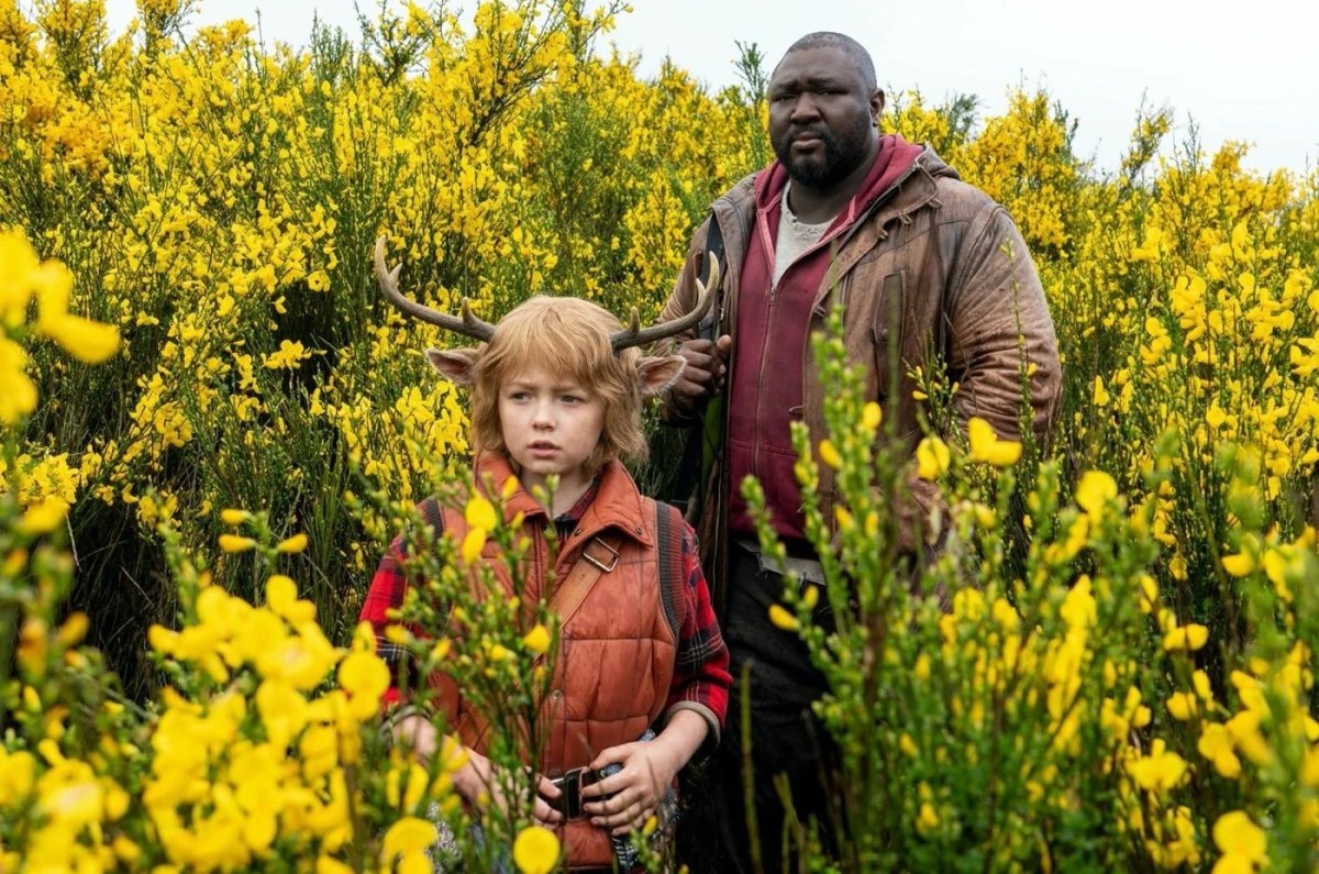 Новости кино звезд: Сериал «Sweet Tooth: Мальчик с оленьими рогами» официально продлили на 3-й сезон. Он станет для проекта финальным
