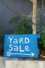 Yard Sale - лучший фильм в фильмографии Питер Герард