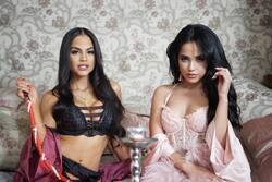 Фото Becky G feat. Natti Natasha: Sin Pijama