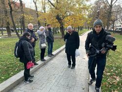 Фото Бездомный с киноаппаратом