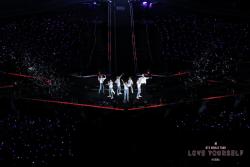 Фото BTS: Love Yourself Tour in Seoul