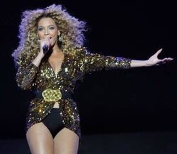 Фото Glastonbury 2011 Beyonce