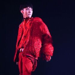 Фото Kwon Ji Yong Act III: Motte