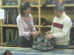 Фото Man Shops Globe