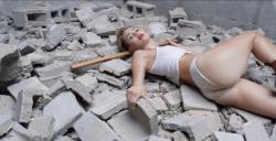 Фото Miley Cyrus: Wrecking Ball