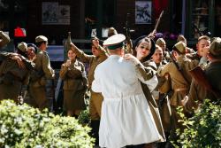 Фото По законам военного времени