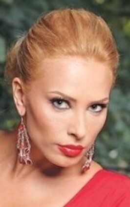 Iulia Vantur