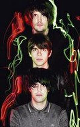 Фото Klaxons