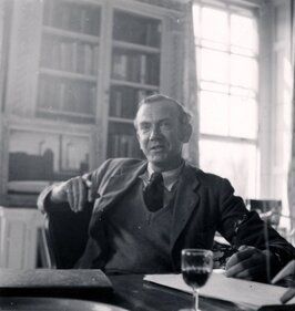 Фильм Dangerous Edge: A Life of Graham Greene.