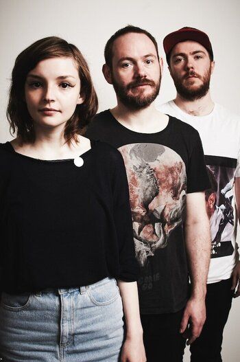 Фото Chvrches.