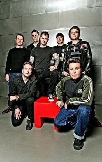 Фото Dropkick Murphys.