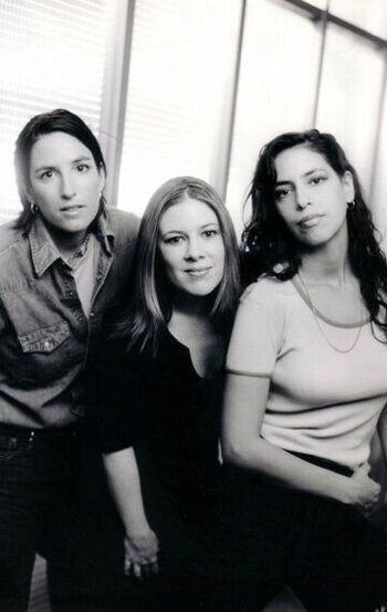 Фото Luscious Jackson.