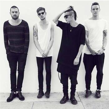 Фото The 1975.