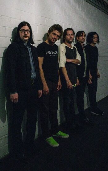 Фото The Raconteurs.